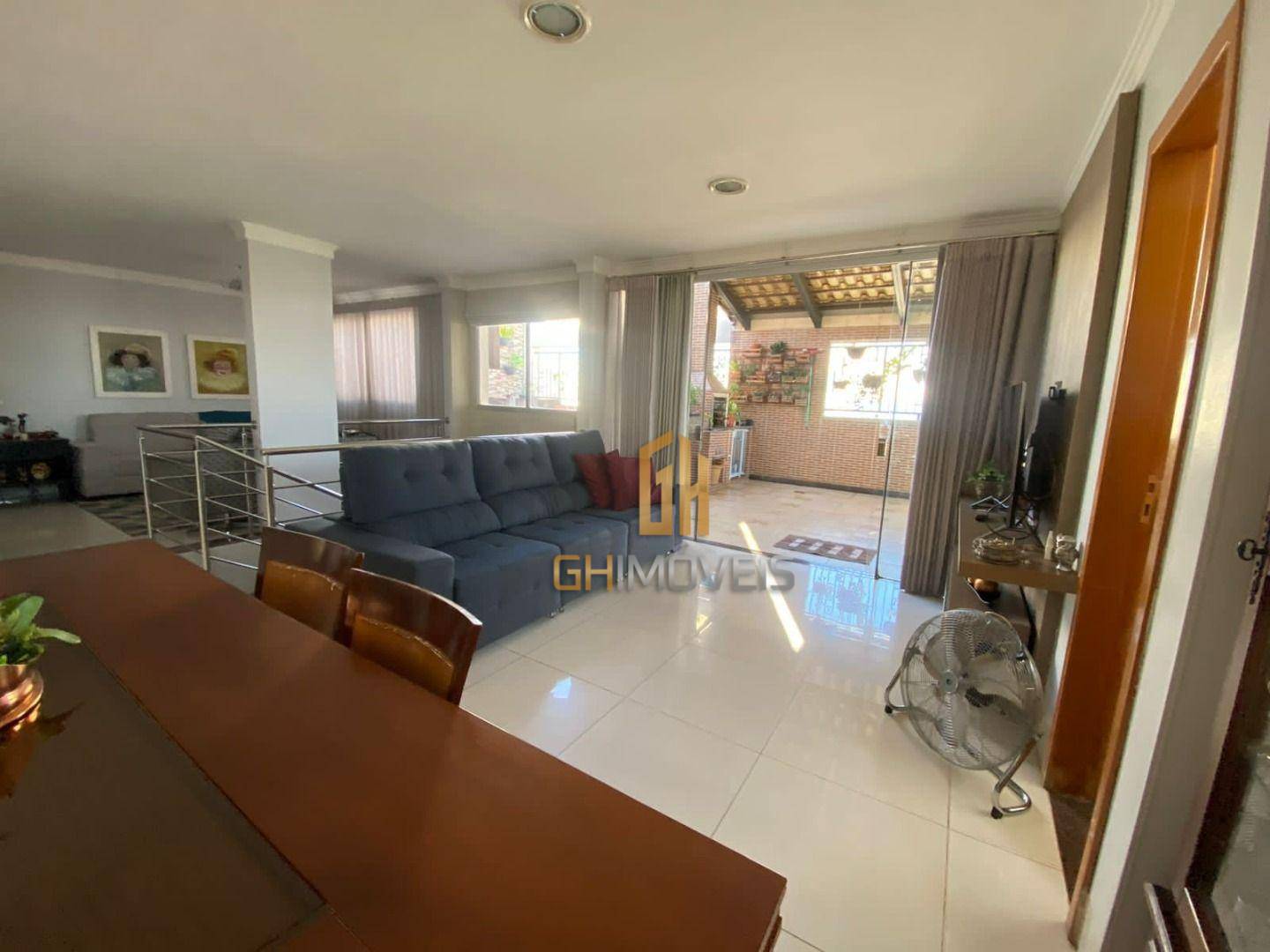 Cobertura à venda com 4 quartos, 215m² - Foto 12