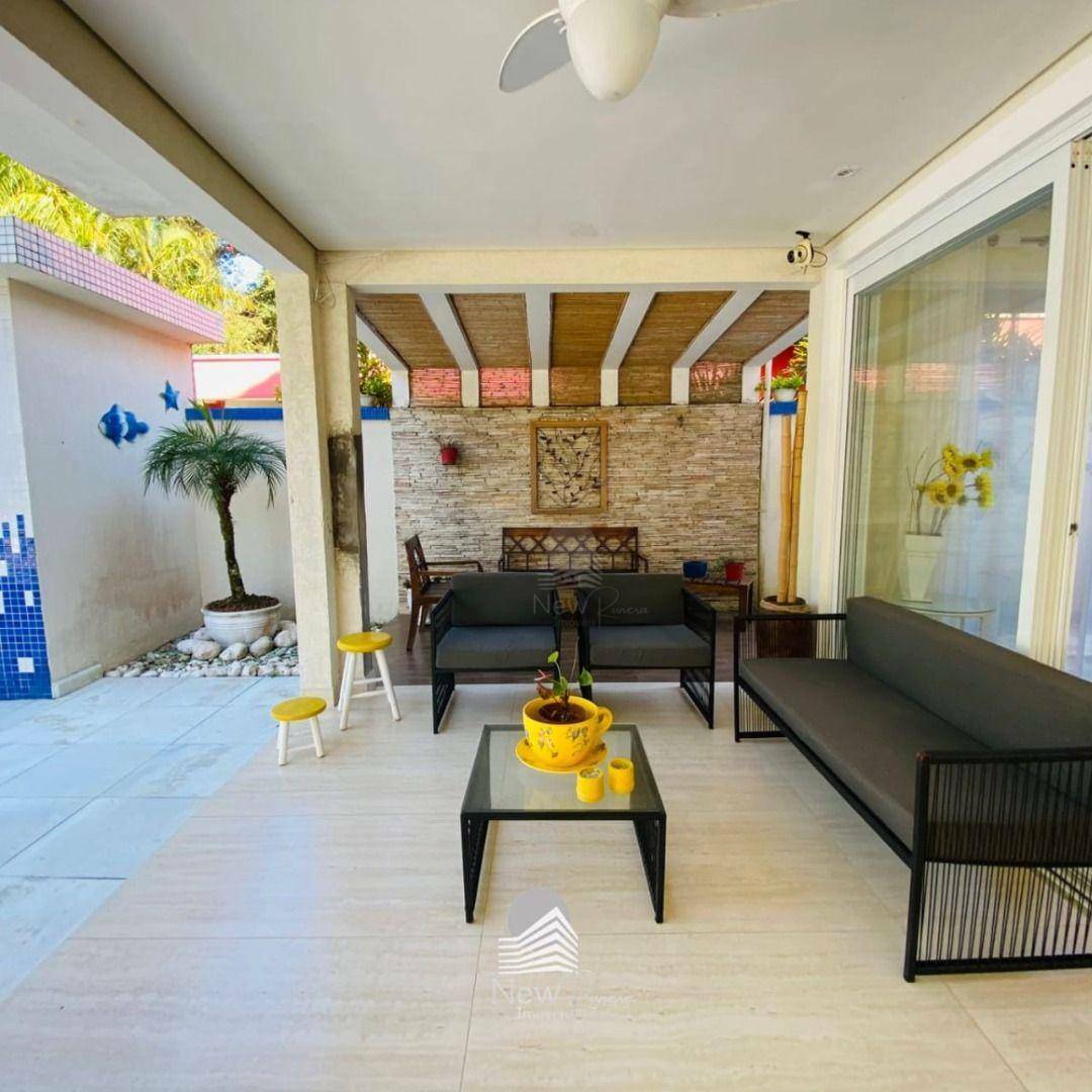 Casa de Condomínio para alugar com 5 quartos, 340m² - Foto 40