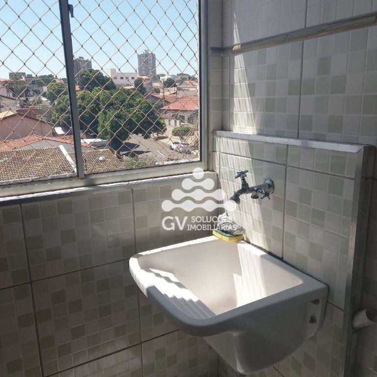 Apartamento à venda com 2 quartos, 68m² - Foto 3