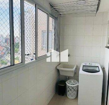 Apartamento para alugar com 3 quartos, 120m² - Foto 10