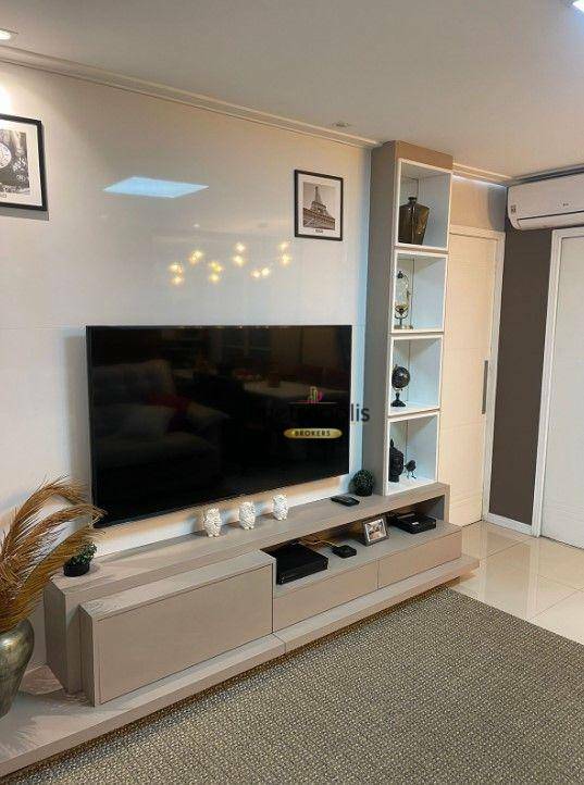 Apartamento à venda com 2 quartos, 68m² - Foto 9