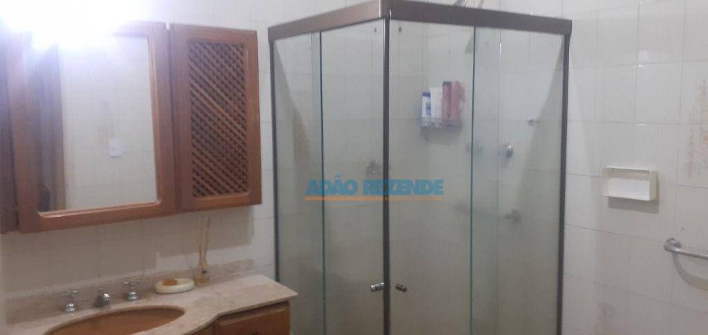 Apartamento à venda com 2 quartos, 70m² - Foto 11