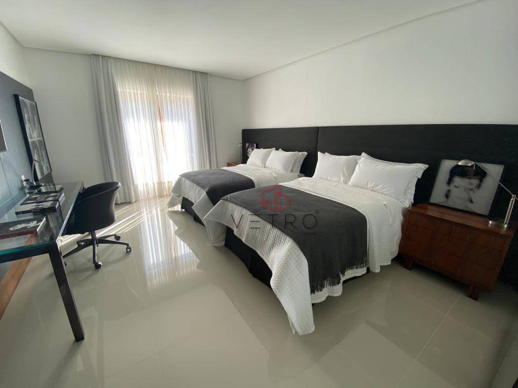 Apartamento à venda com 3 quartos, 229m² - Foto 14