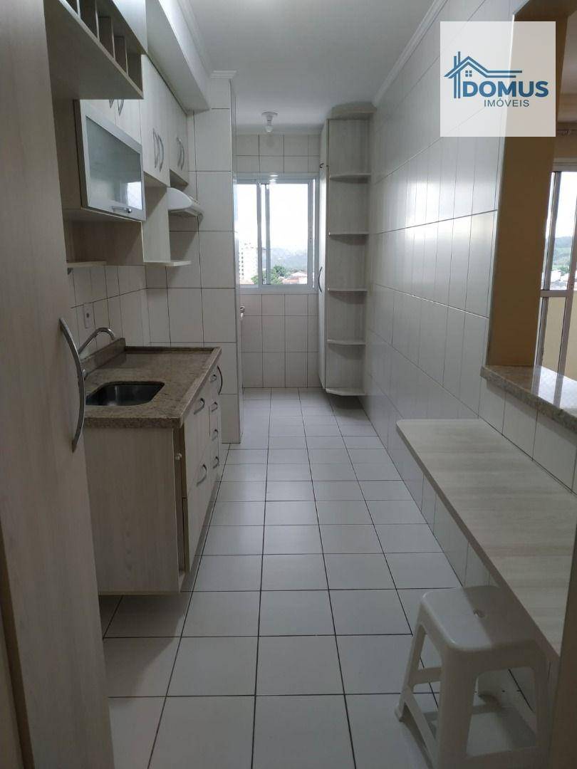 Apartamento à venda com 2 quartos, 67m² - Foto 9