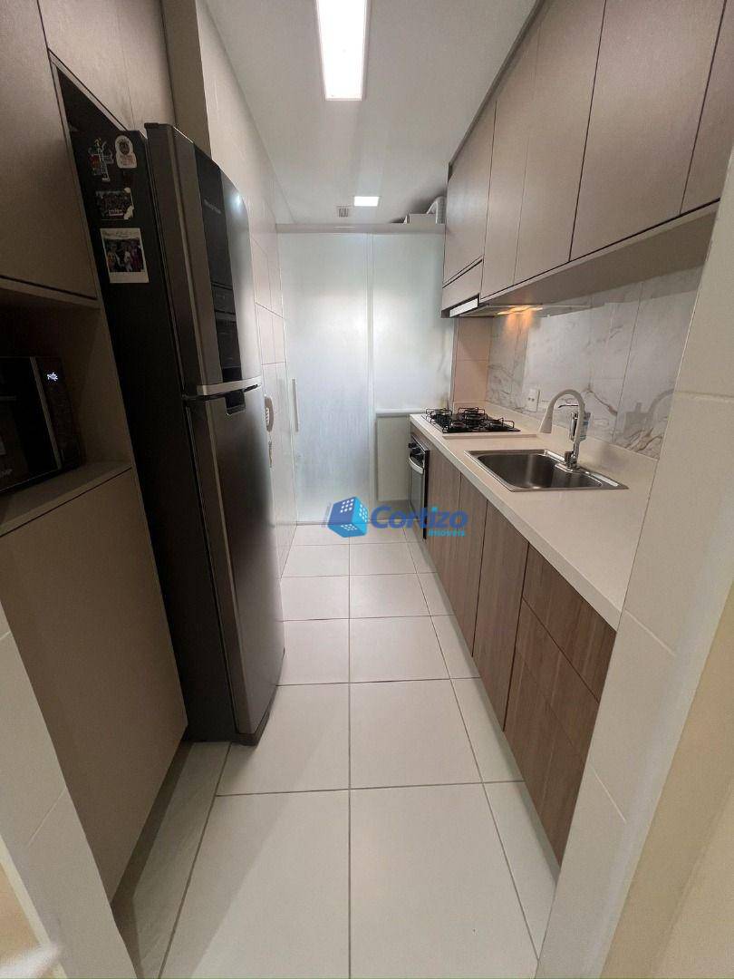 Apartamento à venda com 2 quartos, 61m² - Foto 7