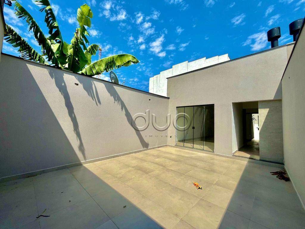 Casa à venda com 2 quartos, 73m² - Foto 1