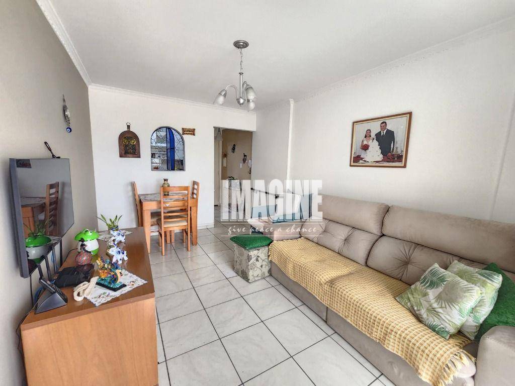 Apartamento à venda com 2 quartos, 63m² - Foto 3