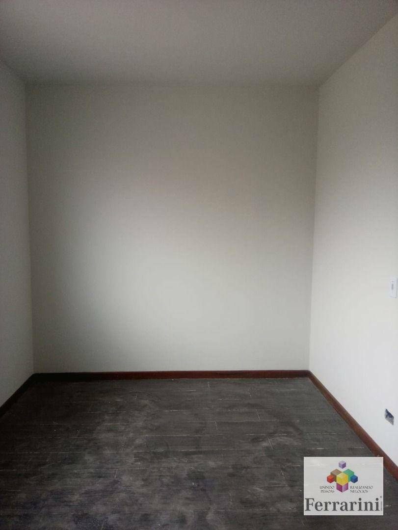 Casa para alugar com 5 quartos, 254m² - Foto 23