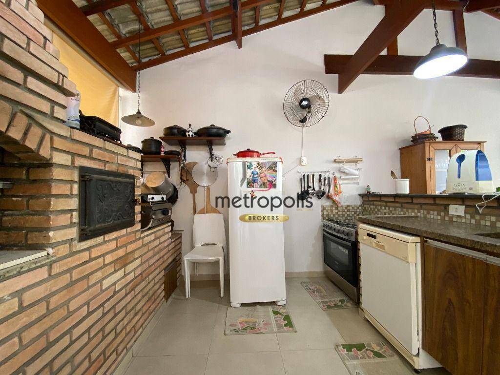 Casa à venda com 4 quartos, 300m² - Foto 76