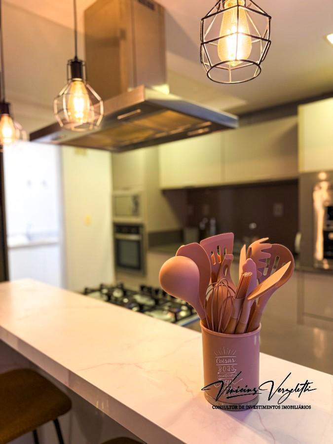Apartamento para alugar com 3 quartos, 140m² - Foto 15