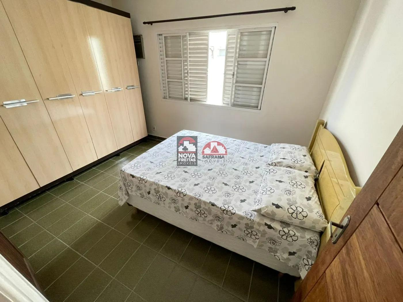 Apartamento à venda com 2 quartos, 75m² - Foto 9