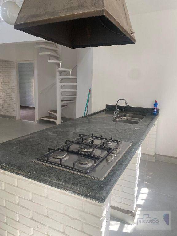 Sobrado, 6 quartos, 216 m² - Foto 5