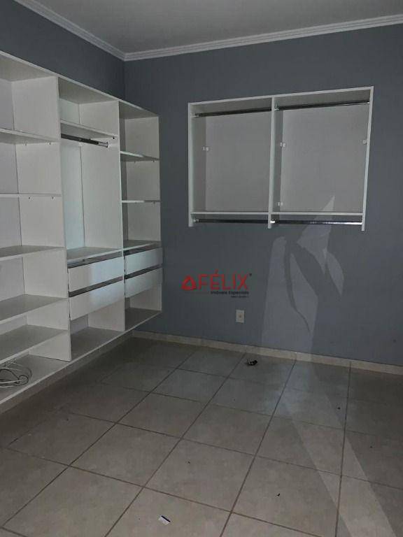 Casa à venda com 2 quartos, 80m² - Foto 4