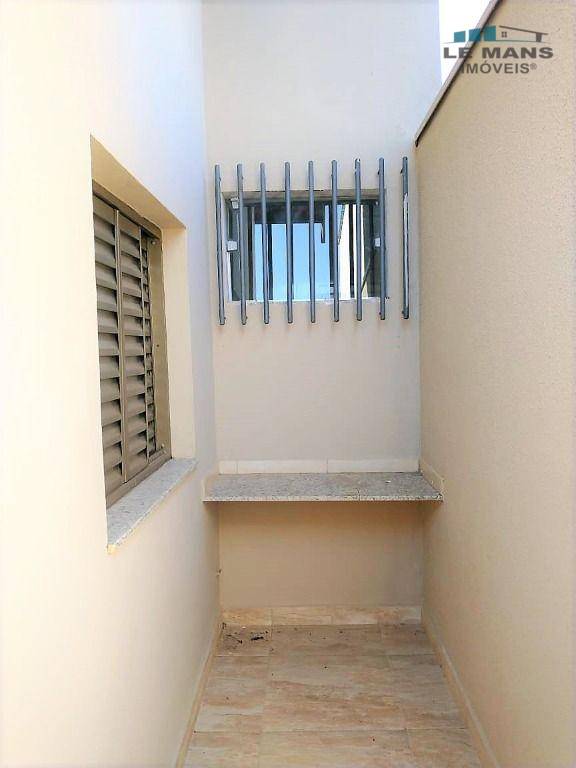 Casa à venda com 2 quartos, 99m² - Foto 28