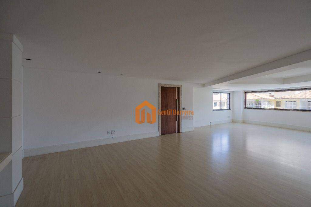 Apartamento à venda com 3 quartos, 210m² - Foto 4