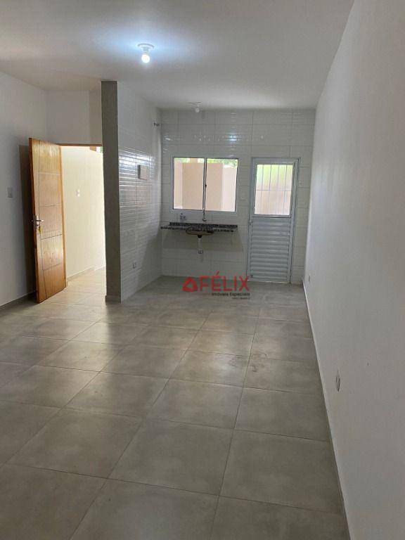 Casa à venda com 3 quartos, 80m² - Foto 5