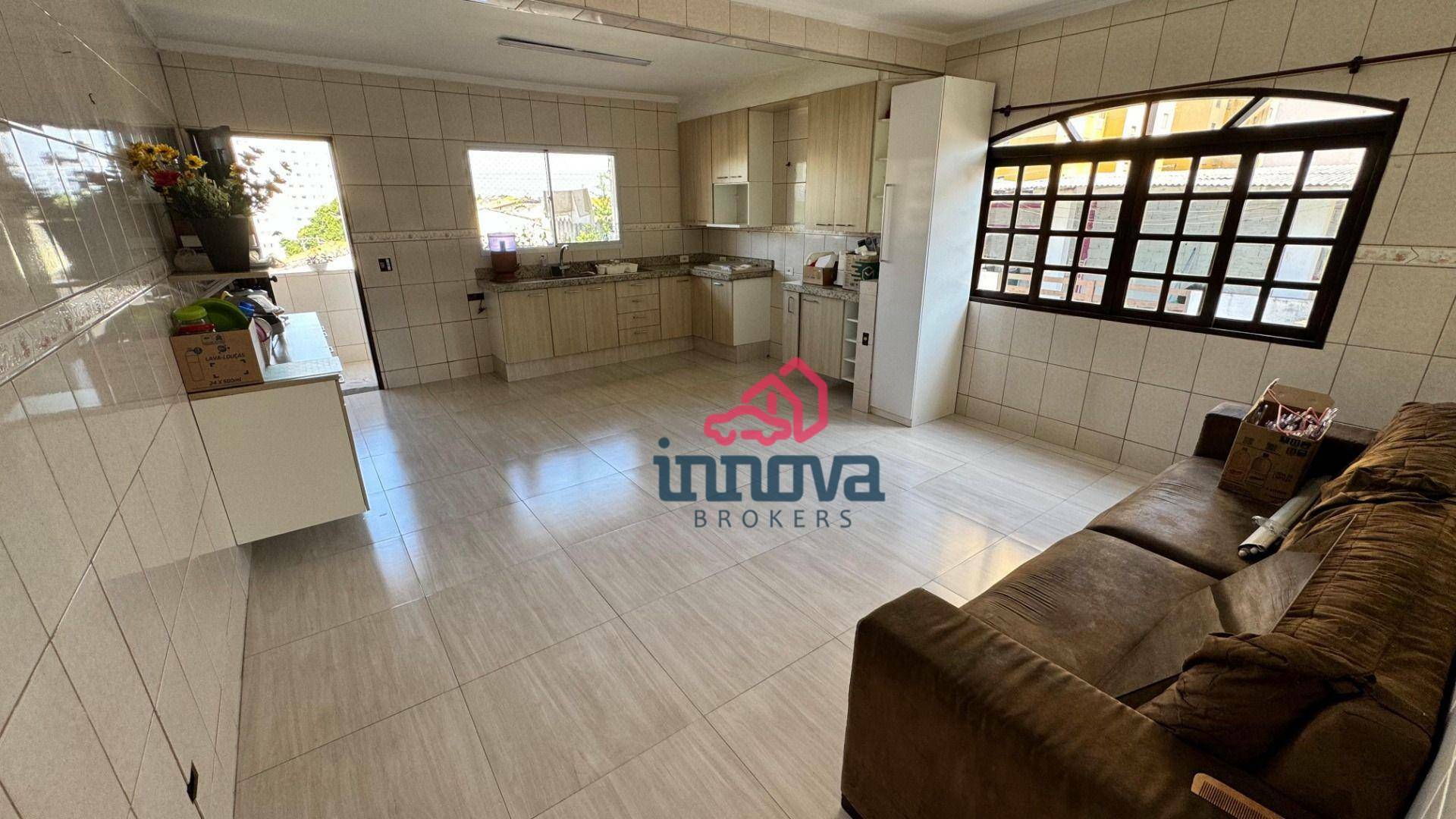 Casa à venda com 3 quartos, 339m² - Foto 5