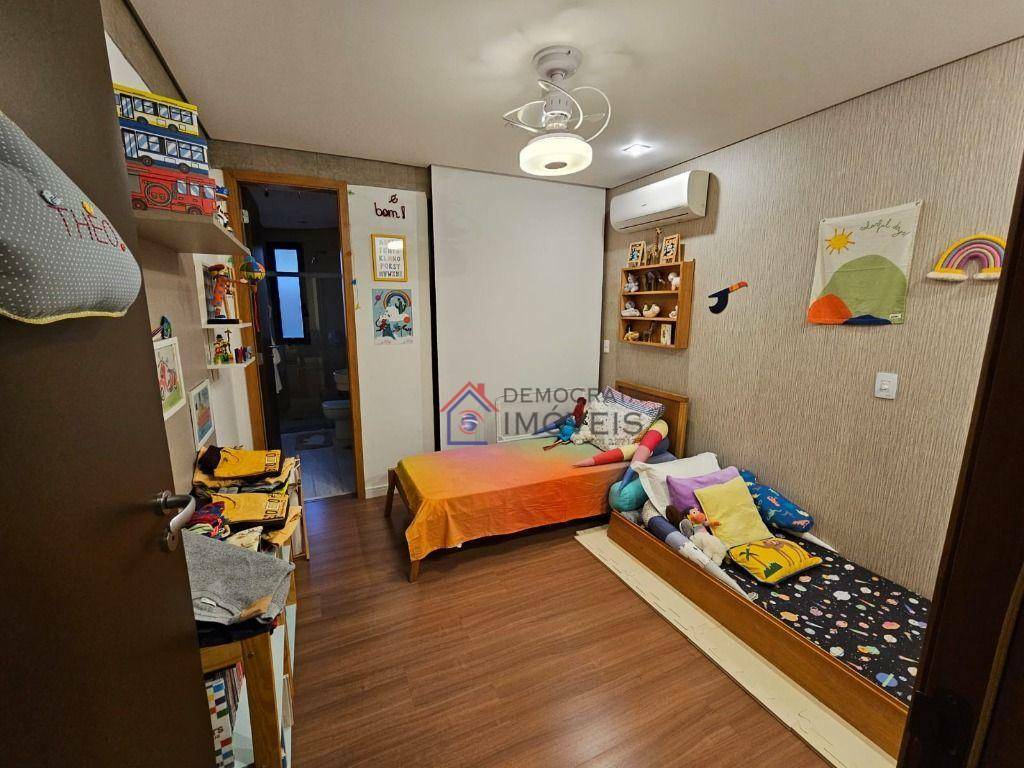 Apartamento à venda e aluguel com 3 quartos, 200m² - Foto 13