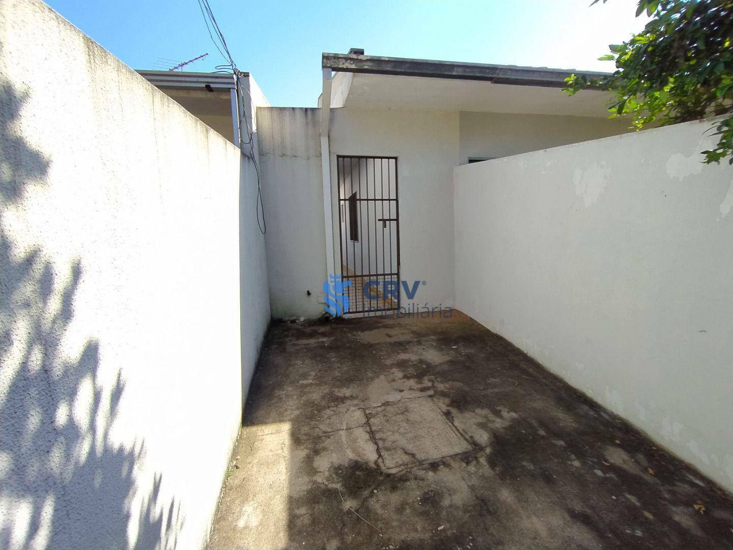 Casa para alugar com 2 quartos, 48m² - Foto 2