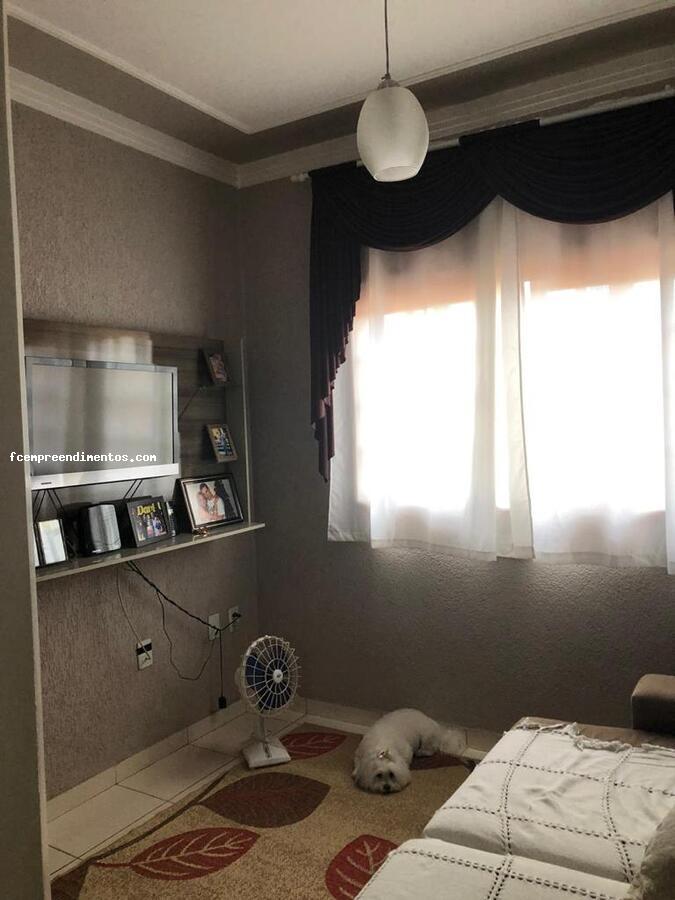 Casa à venda com 3 quartos, 140m² - Foto 5