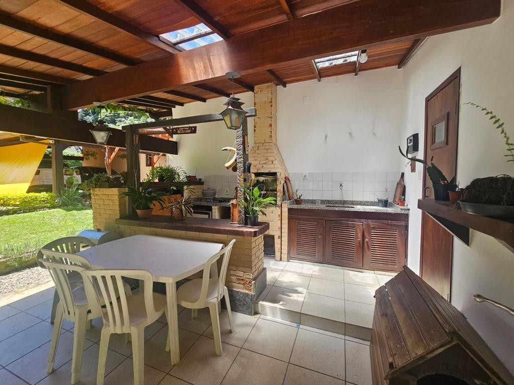 Casa de Condomínio à venda com 4 quartos, 3642m² - Foto 40