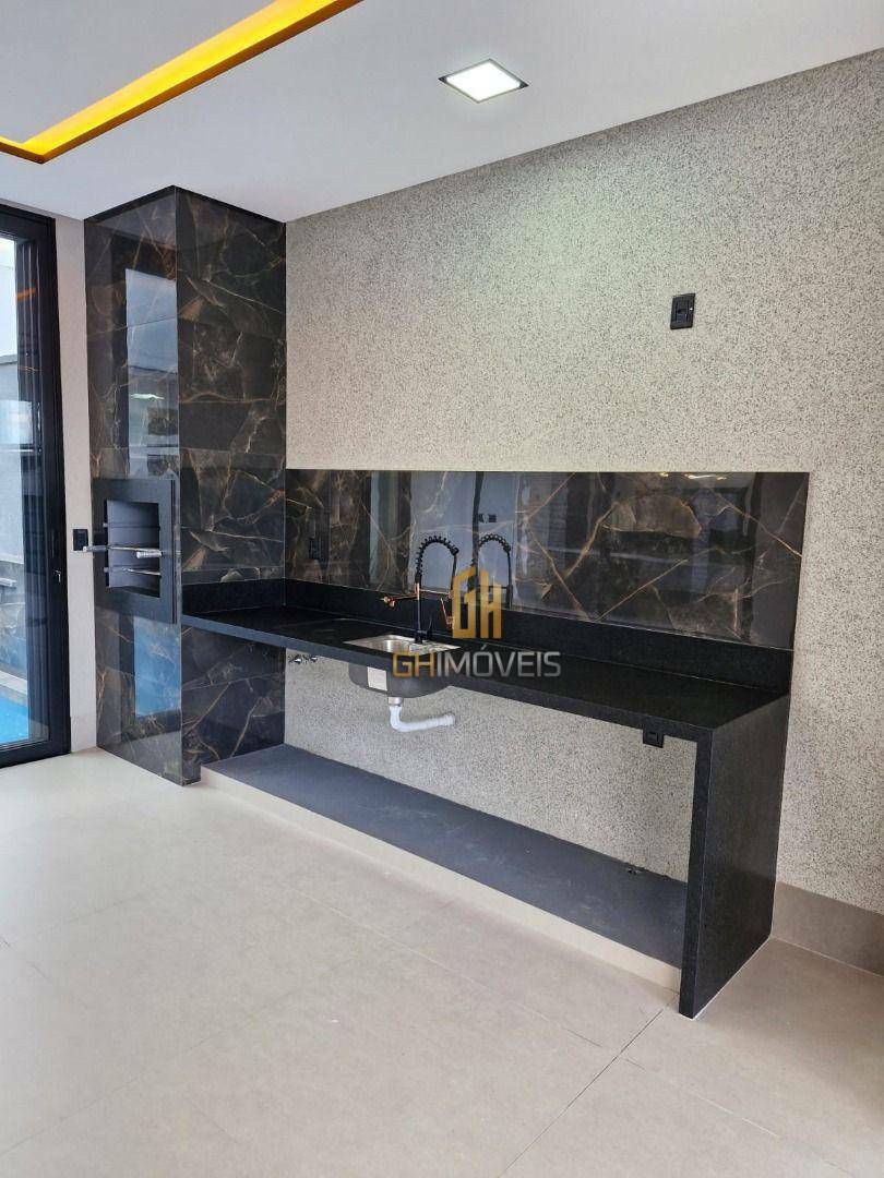 Casa à venda com 4 quartos, 238m² - Foto 6