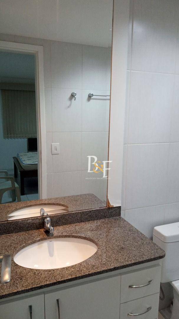 Apartamento para alugar com 2 quartos, 68m² - Foto 10