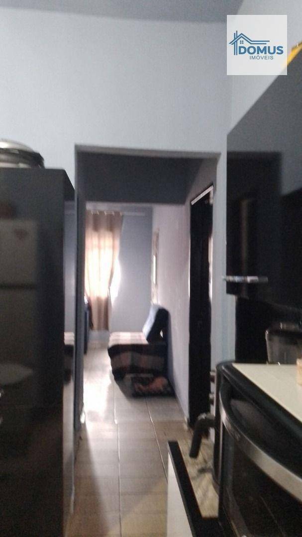 Casa à venda com 2 quartos, 144m² - Foto 1