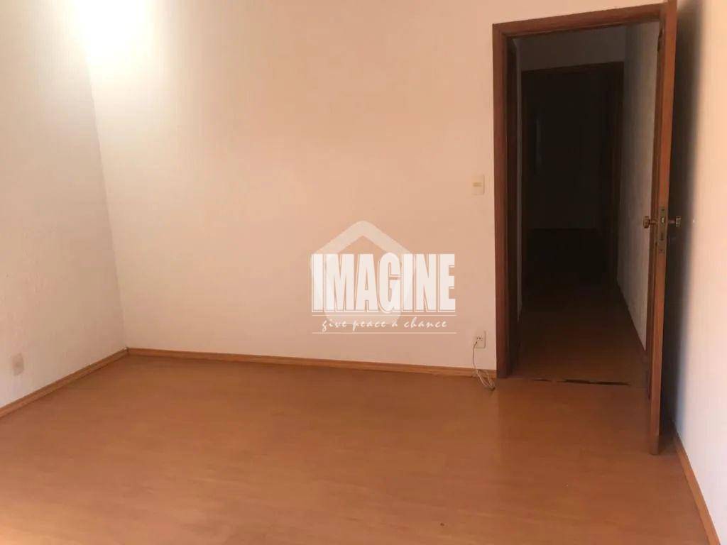 Sobrado à venda com 2 quartos, 75m² - Foto 3