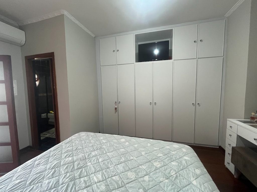 Sobrado à venda com 4 quartos, 301m² - Foto 32