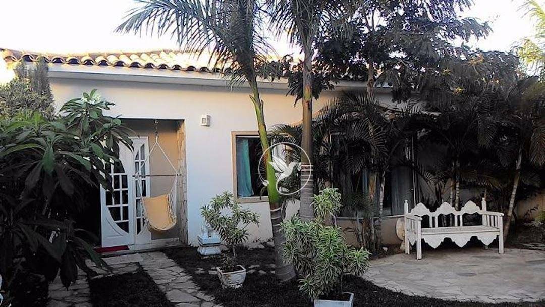 Casa de Condomínio à venda com 3 quartos, 150m² - Foto 2