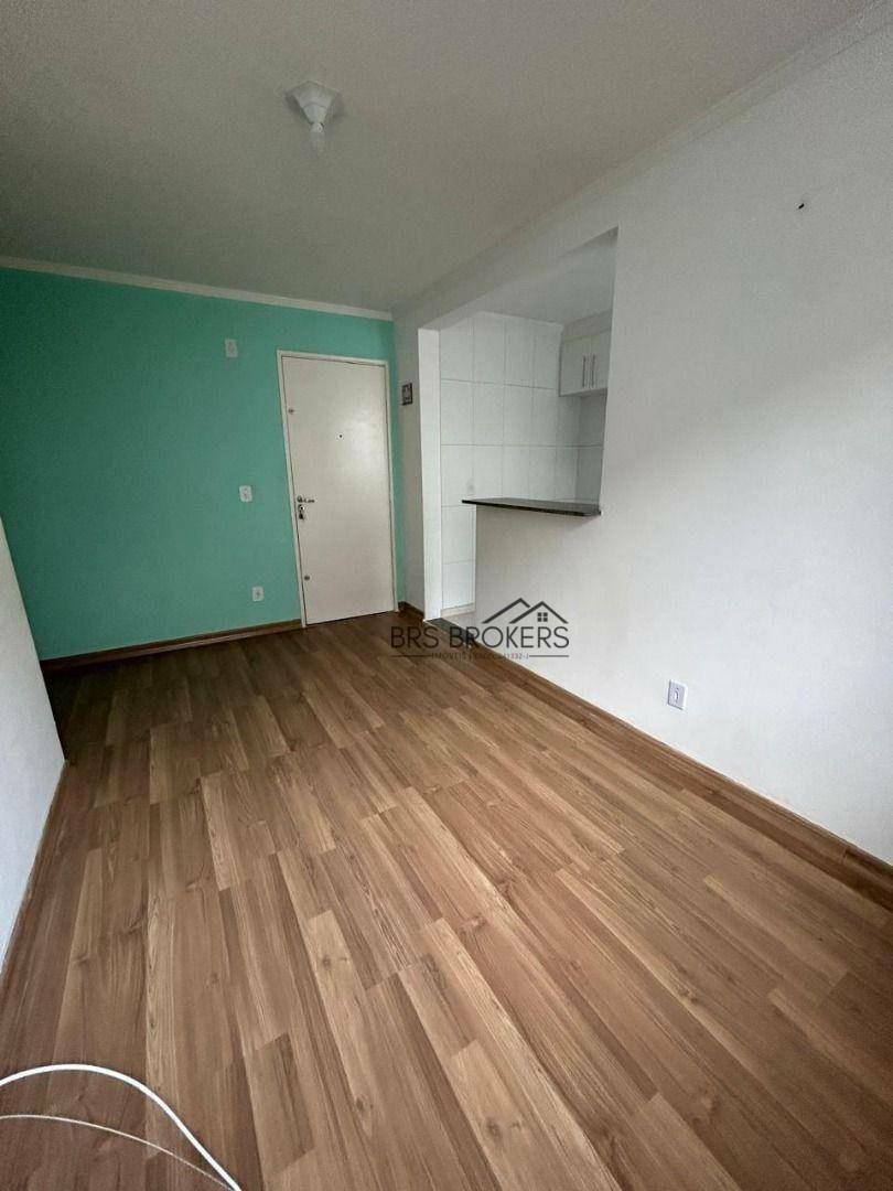 Apartamento à venda com 2 quartos, 45m² - Foto 4