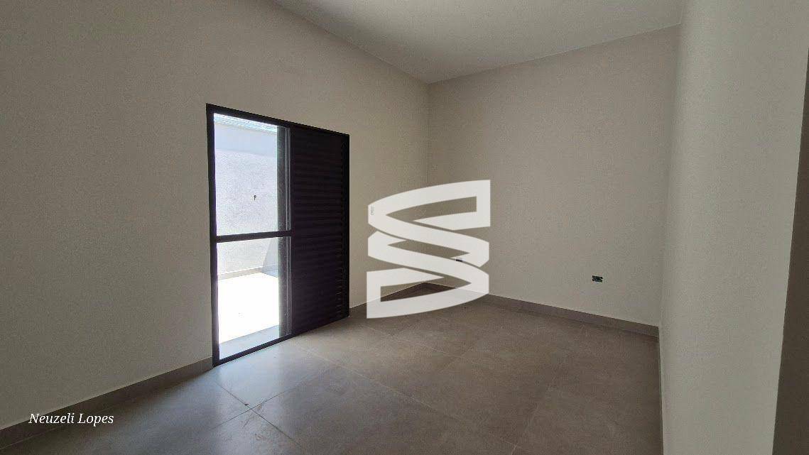 Casa à venda com 2 quartos, 90m² - Foto 11