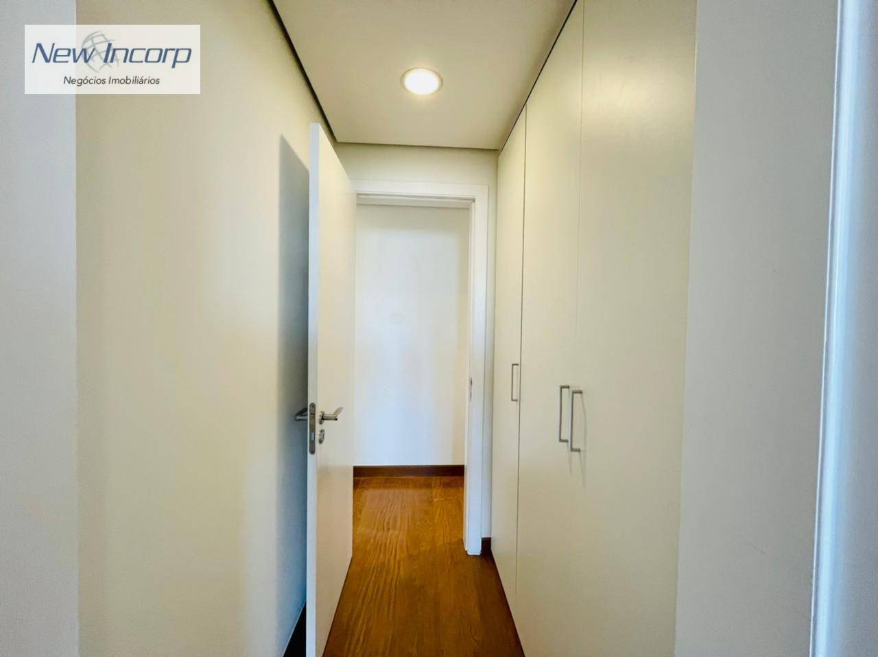 Apartamento à venda com 3 quartos, 215m² - Foto 24