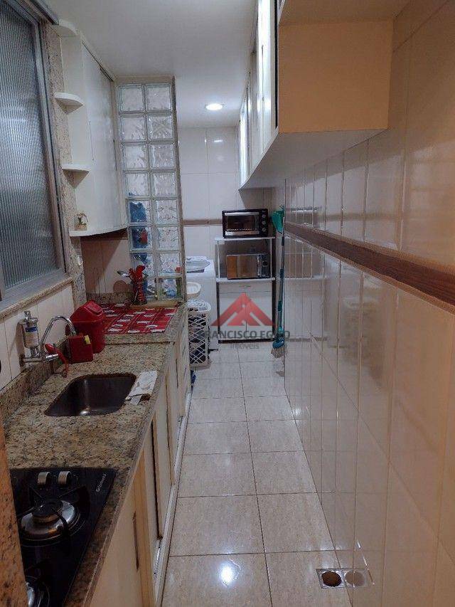 Apartamento à venda com 2 quartos, 70m² - Foto 8