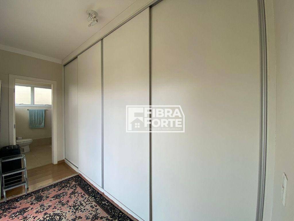 Casa de Condomínio para alugar com 5 quartos, 350m² - Foto 37