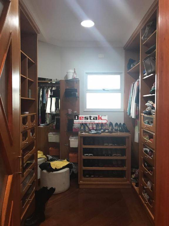 Sobrado à venda com 5 quartos, 600m² - Foto 10