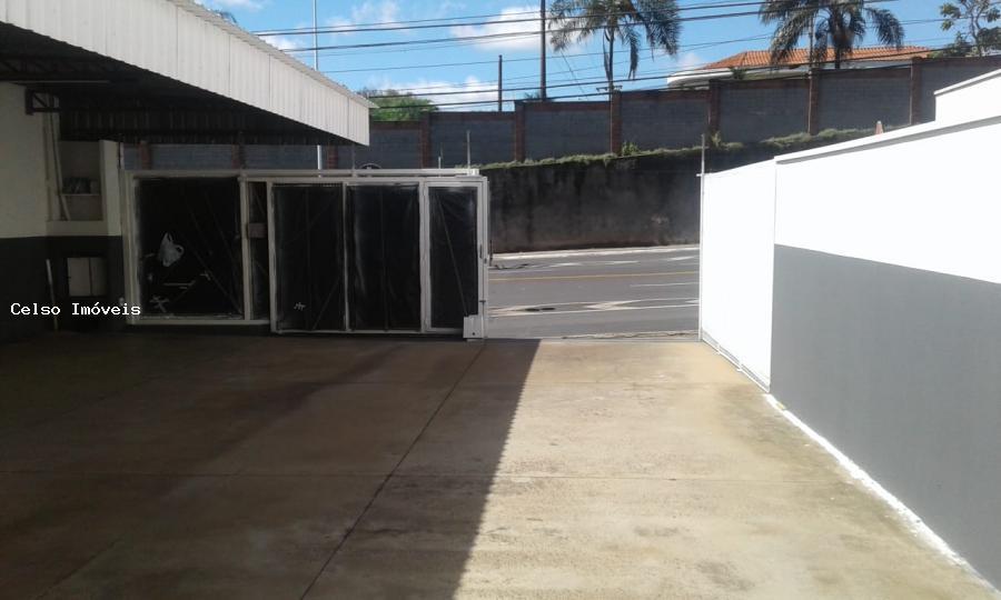 Prédio Inteiro à venda com 2 quartos, 300m² - Foto 3