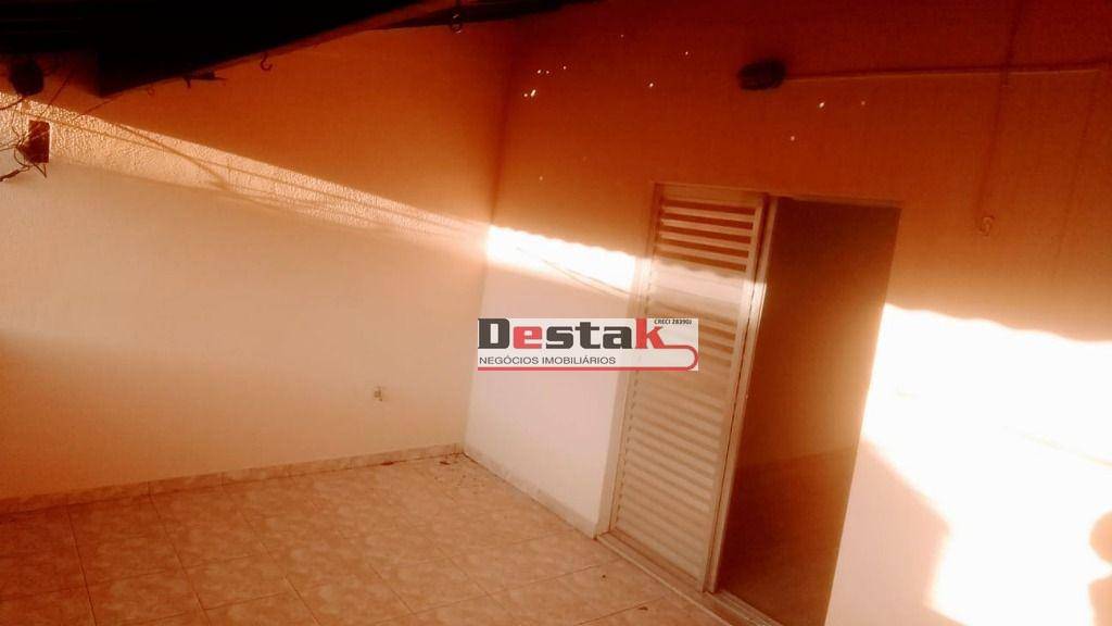 Sobrado à venda com 3 quartos, 275m² - Foto 11