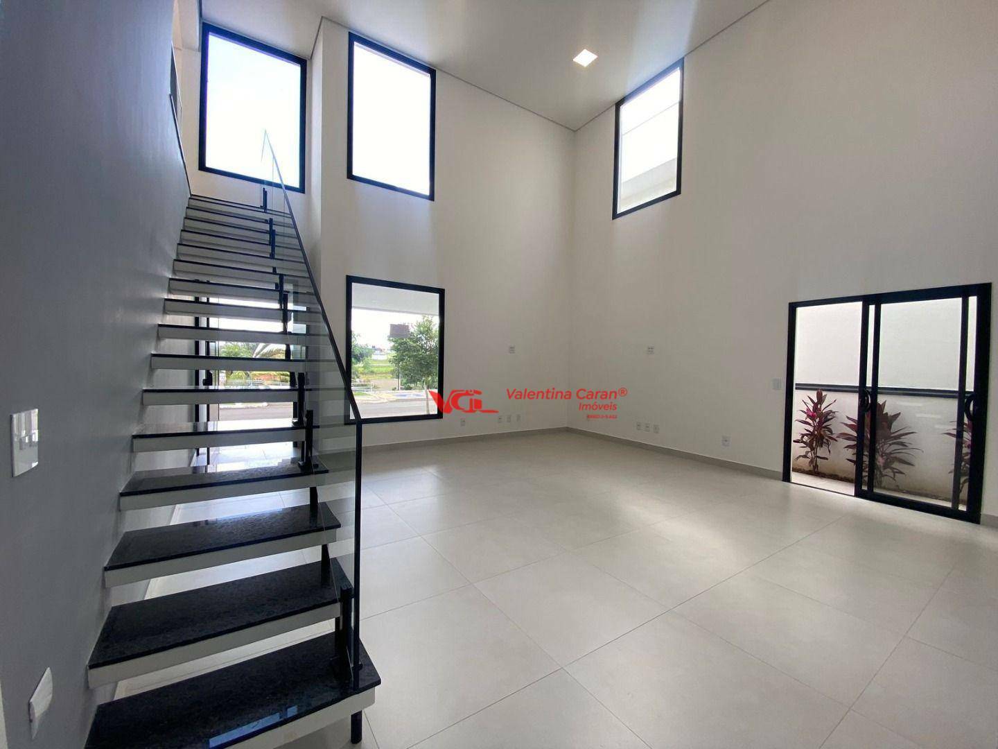 Casa de Condomínio à venda com 3 quartos, 202m² - Foto 3