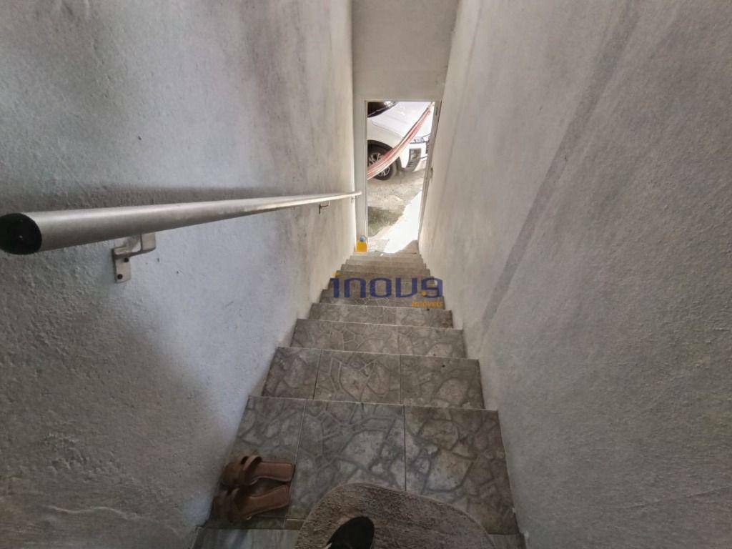 Casa à venda com 3 quartos, 413M2 - Foto 2