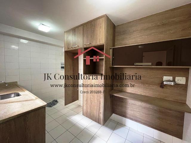 Apartamento à venda com 3 quartos, 123m² - Foto 5