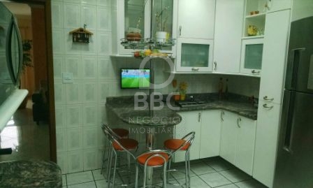 Apartamento à venda com 3 quartos, 117m² - Foto 10