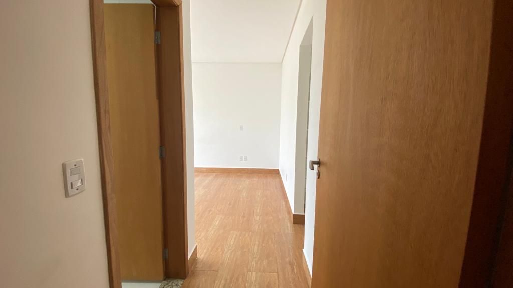 Casa à venda com 3 quartos, 300m² - Foto 20