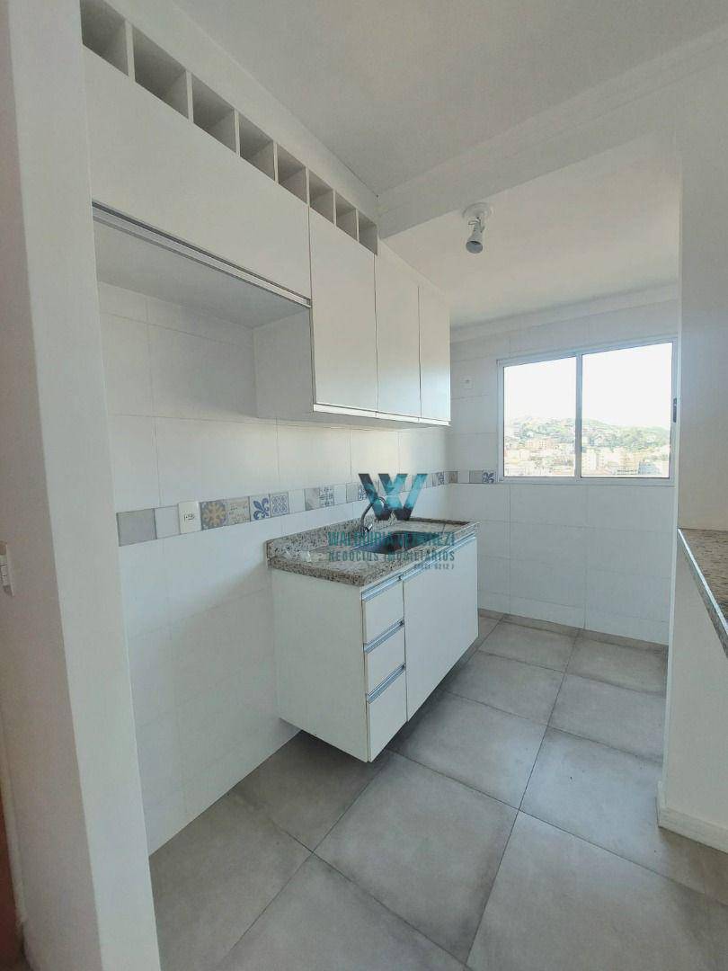 Apartamento à venda com 2 quartos, 62m² - Foto 4