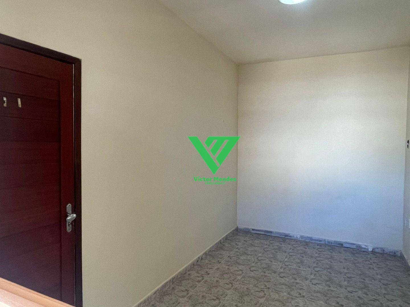 Casa à venda com 5 quartos, 180m² - Foto 10