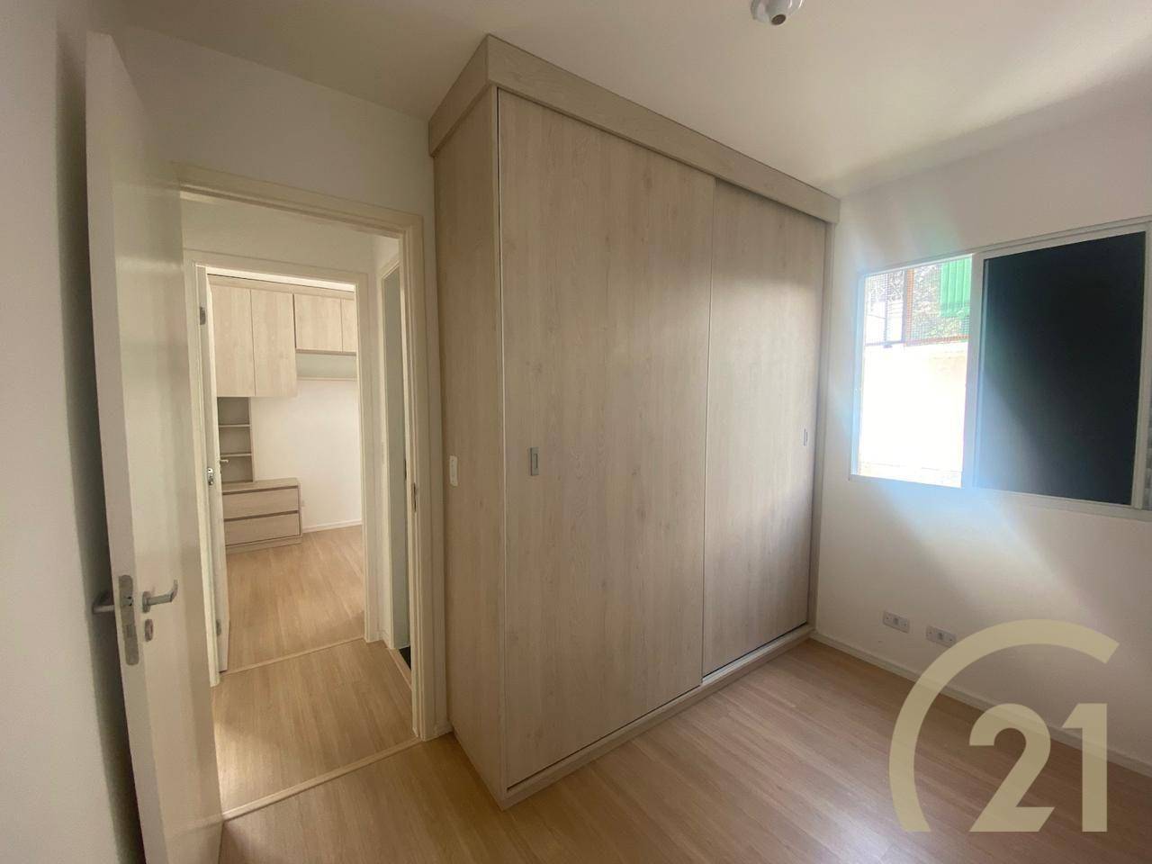 Apartamento para alugar com 2 quartos, 42m² - Foto 11