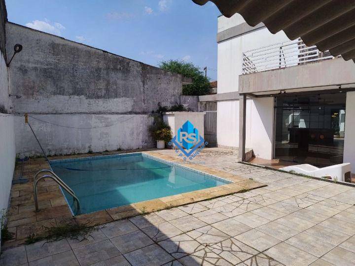 Sobrado, 3 quartos, 289 m² - Foto 1