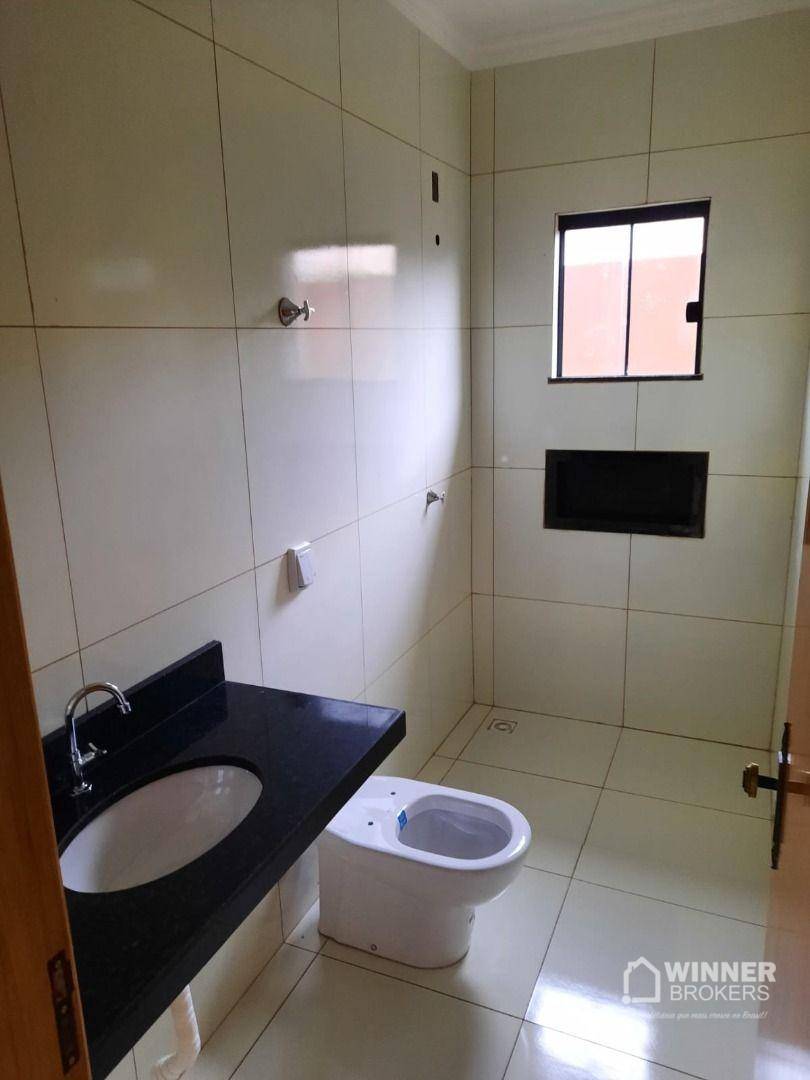 Casa à venda com 2 quartos, 70m² - Foto 6