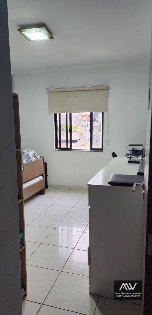 Apartamento à venda com 2 quartos, 75m² - Foto 18